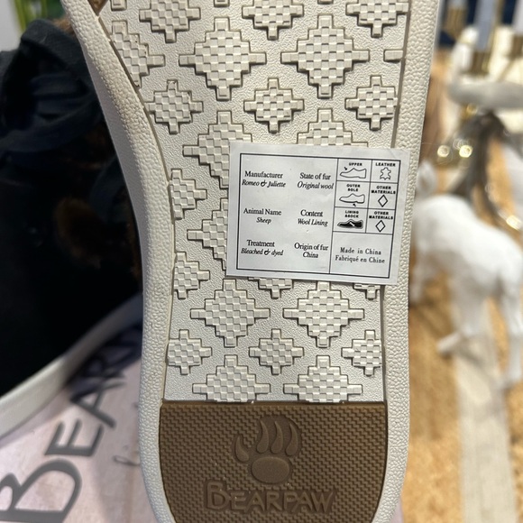 Bear paw Size Woman’s 9 Skyline Black/Brown Boots. Faux Fur Trim BNWT - Picture 4 of 7